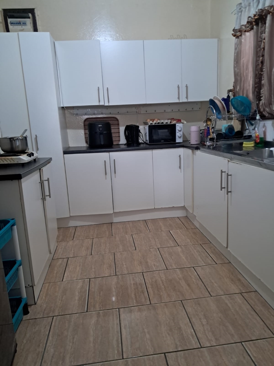 1 Bedroom Property for Sale in Port Elizabeth Eastern Cape